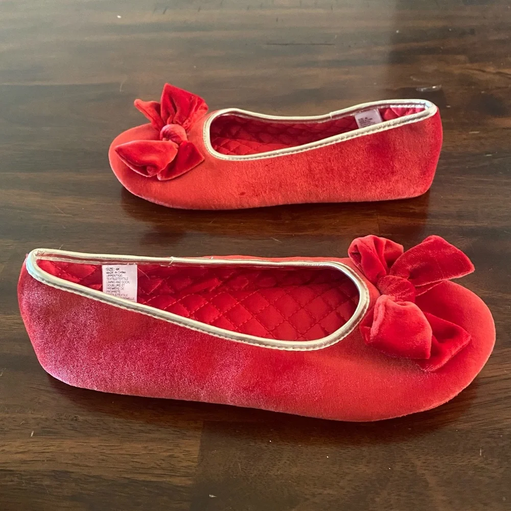 Janie and Jack Red Velvet Bow Kids Slippers